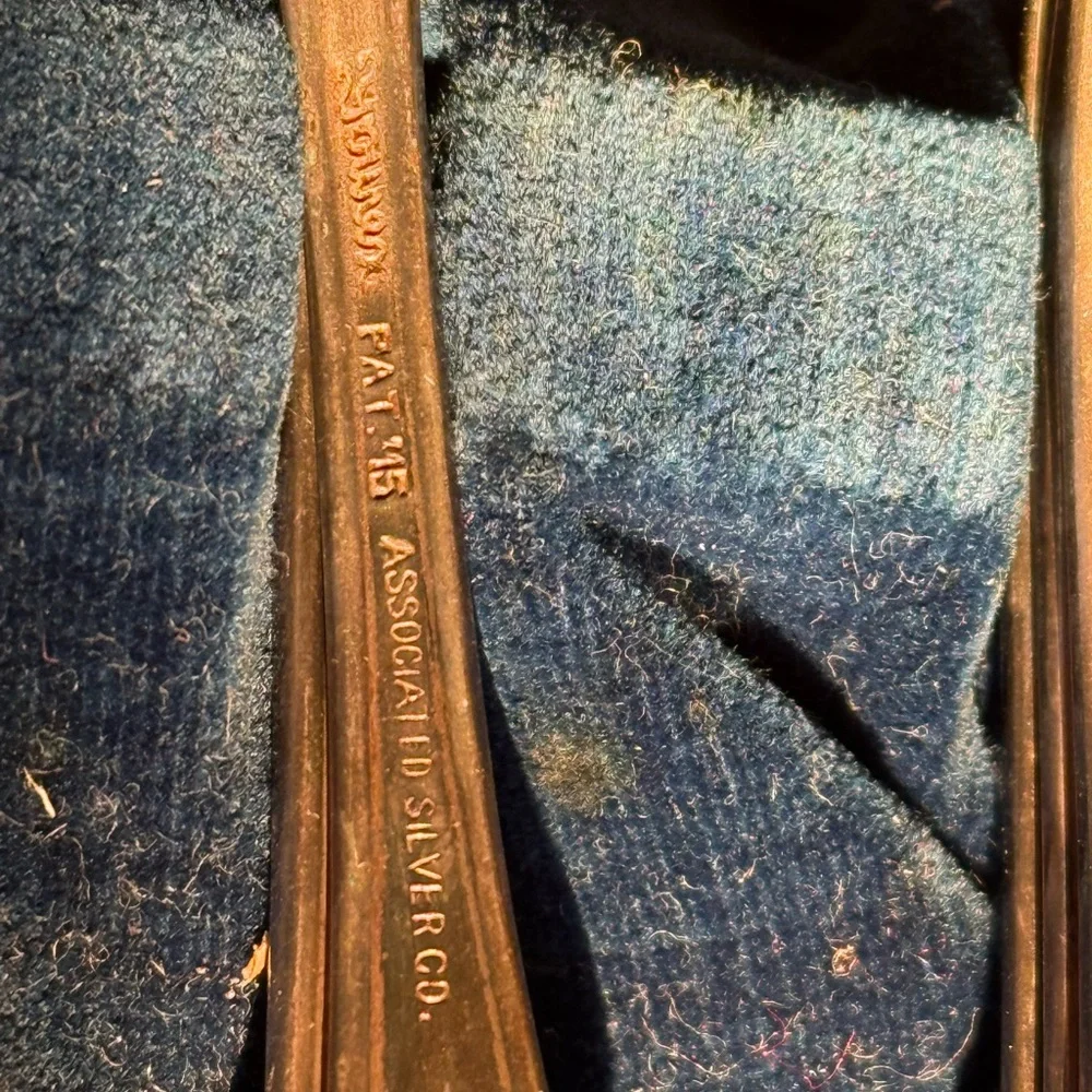 Vintage (12) silver teaspoons - Picture 6 of 7